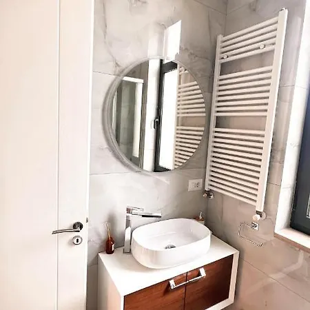 Saal Apartment Tirana